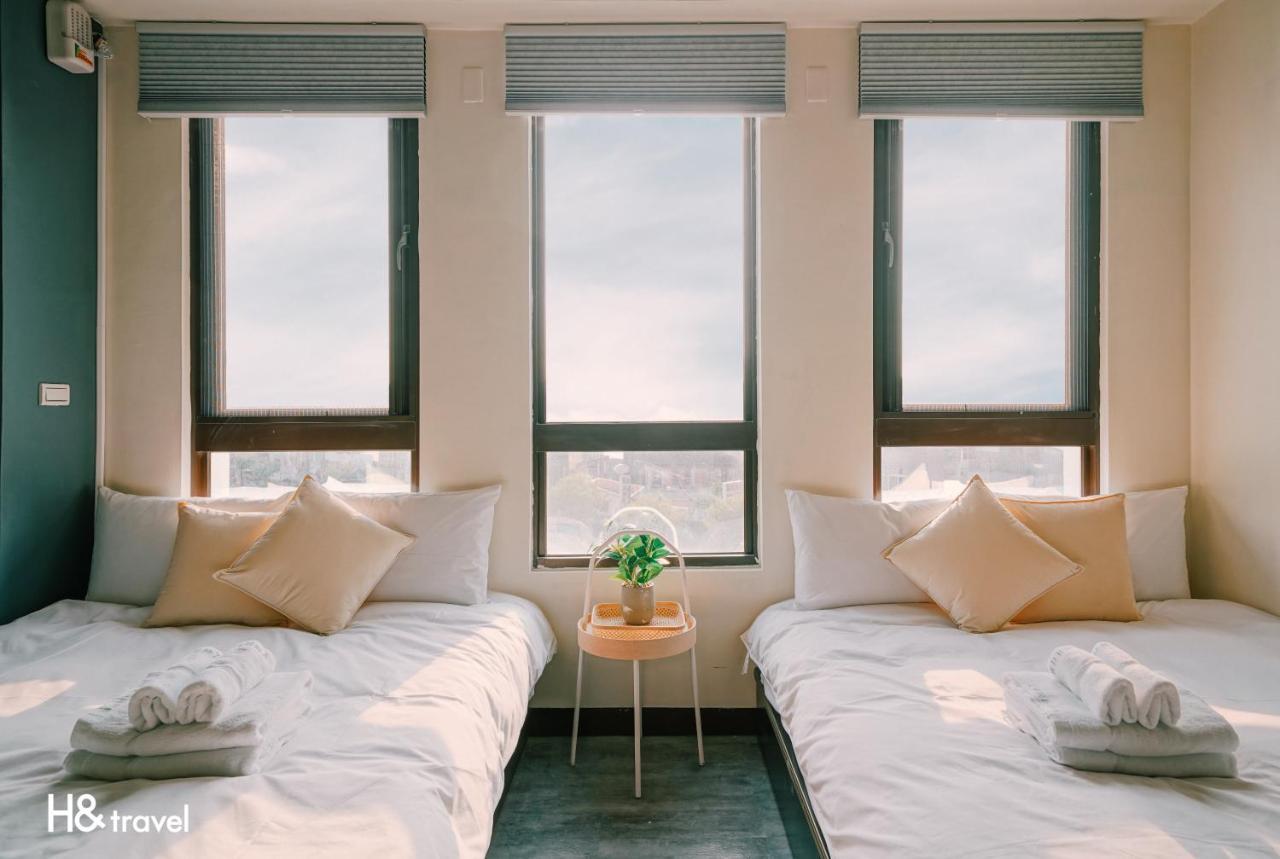 Tainan Sleepie Inn Экстерьер фото